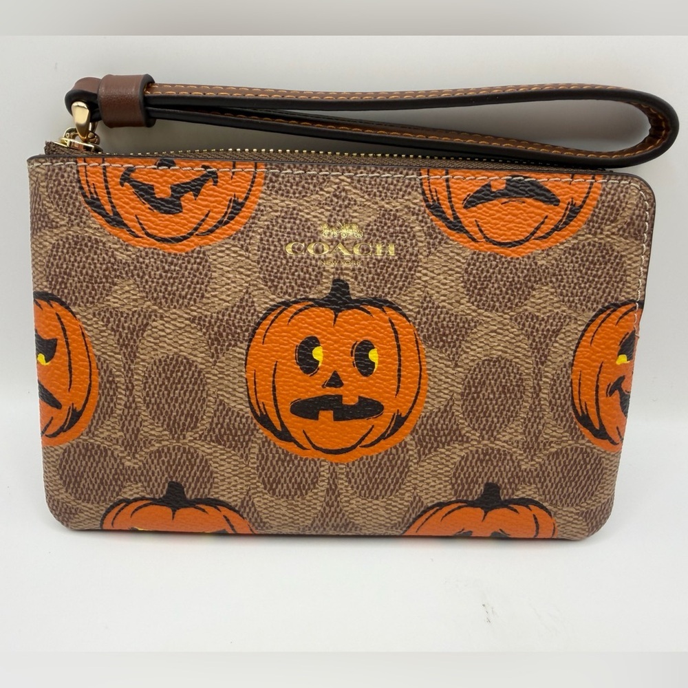 Coach Pumpkin Corner Zip Wristlet NWT - Picture 5 of 14